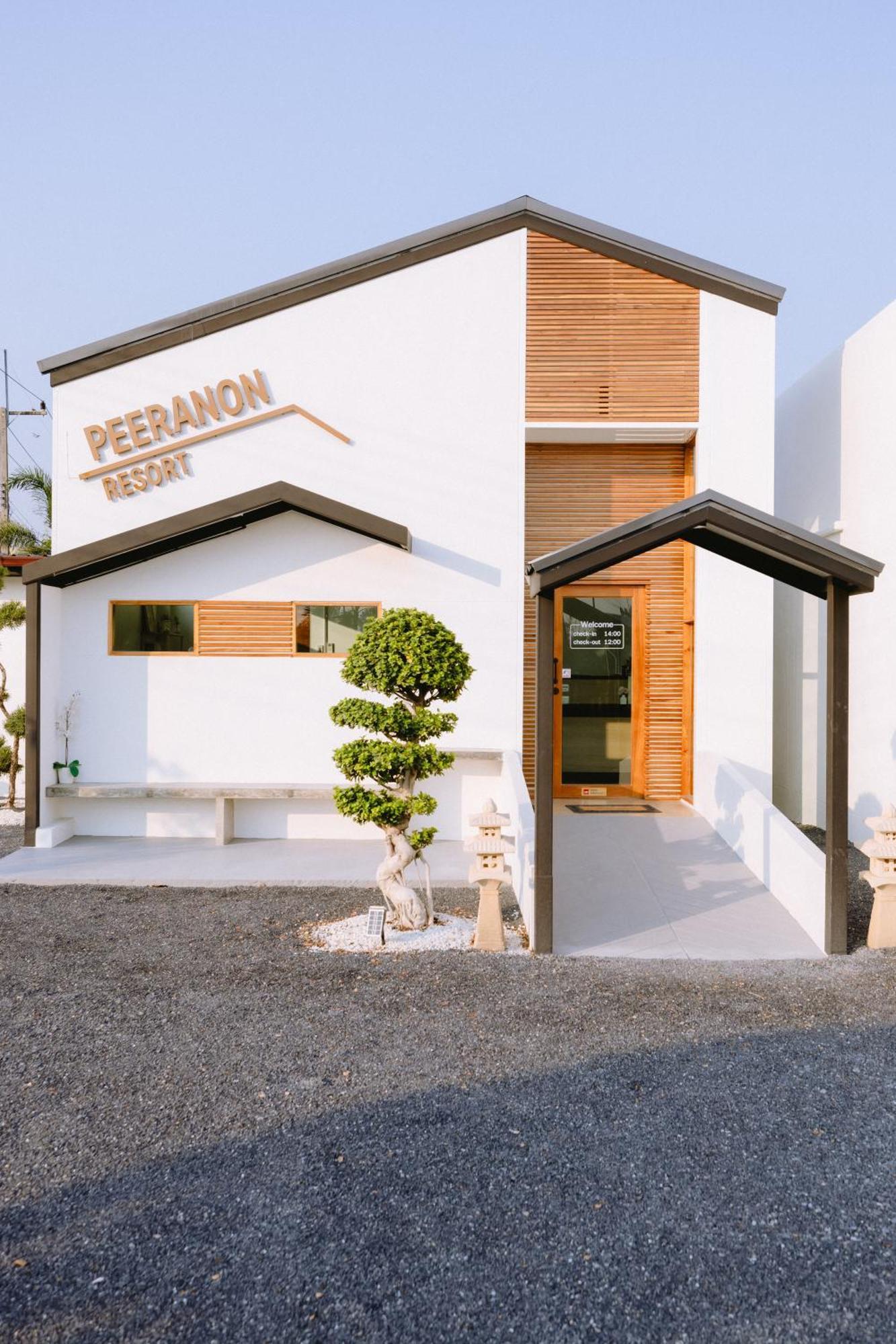 Peeranon Resort Накхоннайок Экстерьер фото